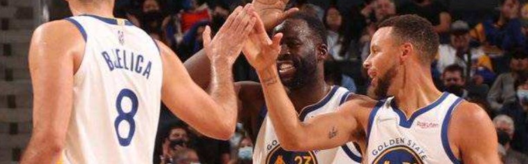  库里里程碑三分雨倾盆，勇士全员爆发血洗马刺