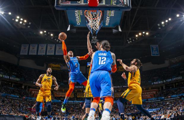  亚历山大全面发挥，雷霆主场击败爵士